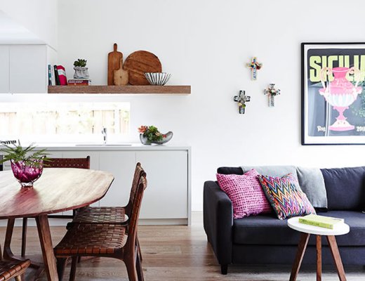 Modern home with pops of color // Casa moderna con toques de color // casahaus.net
