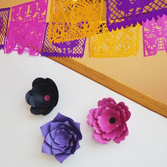 Hoy en el blog, las decoraciones que estuve haciendo la semana pasada para el #DiaDeMuertos... una verdadera fiesta llena de color y alegría para todos los sentidos, así que no se la pierdan!! ??? Todos los detalles en?www.casahaus.net?My #dayofthedead decorations are finally up on the blog!!! It's a celebration filled with color and joy, so you don't want to miss it!!! ???#casahausdesign #díademuertos #mexico #WAGmuertos #dayofthedead #méxico
