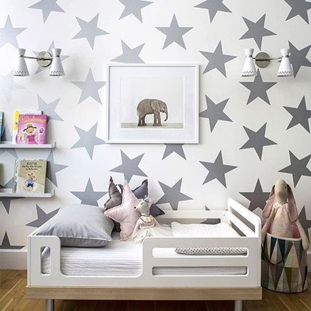 Hoy en blog, 10 ideas para transformar el cuarto de los niños con pintura o vinilos... Decoración fácil, moderna y al alcance de nuestro ?! Todo en ??www.casahaus.net??10 cool ideas to makeover the kids' room with paint or wall stickers... Amazing style, on a budget ? It's all on ??www.casahaus.net??#decoracionlowcost #interiordesign