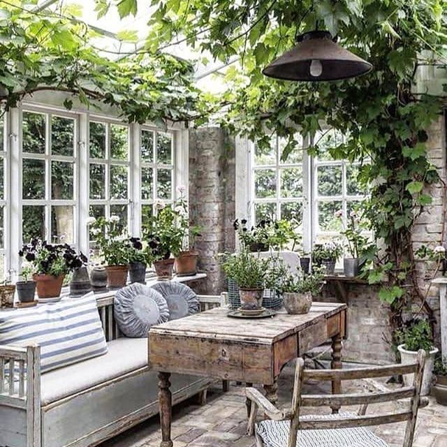 ¿Y si nos perdemos en este pedacito de cielo? ?? ¡Feliz sábado a todos!! Maravilloso espacio de @livsstilsboheme ??.Let’s get lost in this little piece of heaven ?? Happy Saturday!!! Gorgeous space by @livsstilsboheme via @vibekedesign ??.#casahaus #decoracion #interiorismo #outdoordecor #terrazas #espaciosqueinspiran #paisajismo #landscapedesign #smmakelifebeautiful #tinyoutdoors #backyard_dreams #interior #interiorinspo #arquitecturadeinteriores #nordichome #nordicoutdoor #scandi #scandinavianstyle #urbanjungle #urbanjungleblogger #patiodesign #patiodecor #patiosbonitos #patio #jardines