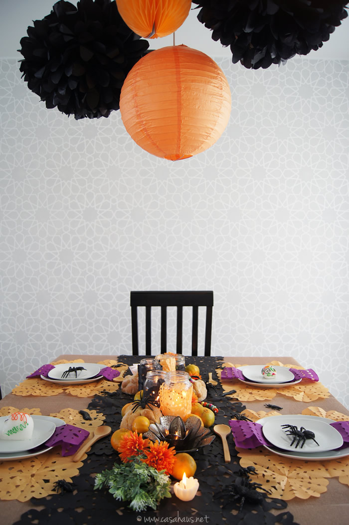 A beautiful Halloween & Day of the Dead tablescape / Una hermosa mesa para Halloween y Día de Muertos - Casa Haus Deco