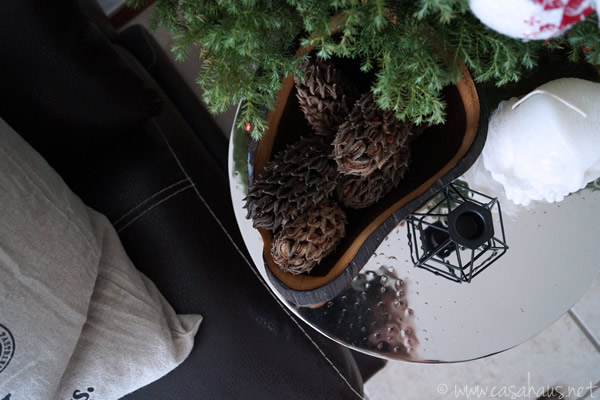 Our living room Christmas tree // Nuestro árbol de Navidad en la sala // Casa Haus
