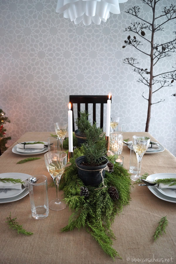 Rustic Christmas table setting // Mesa rústica para Navidad // Casa Haus
