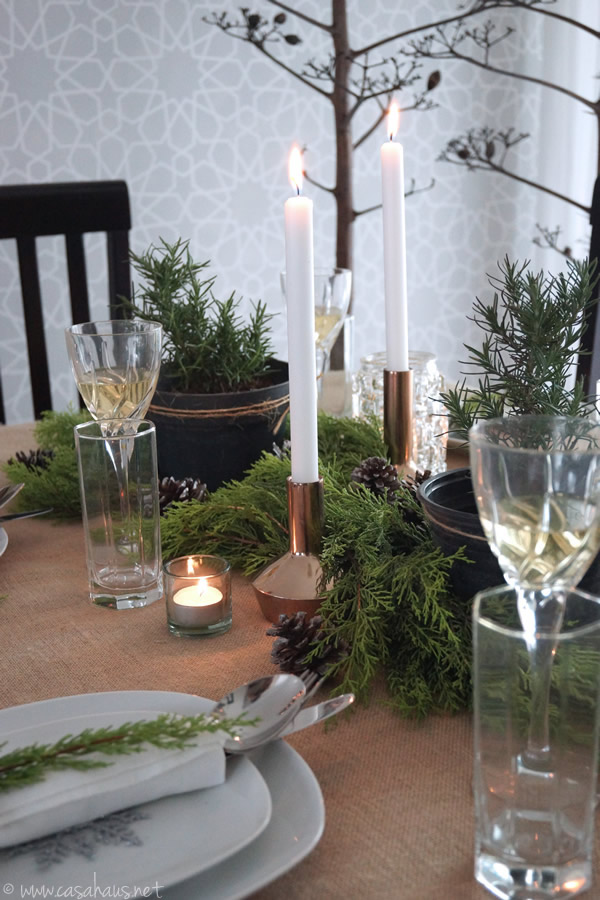 Rustic Christmas table setting // Mesa rústica para Navidad // Casa Haus