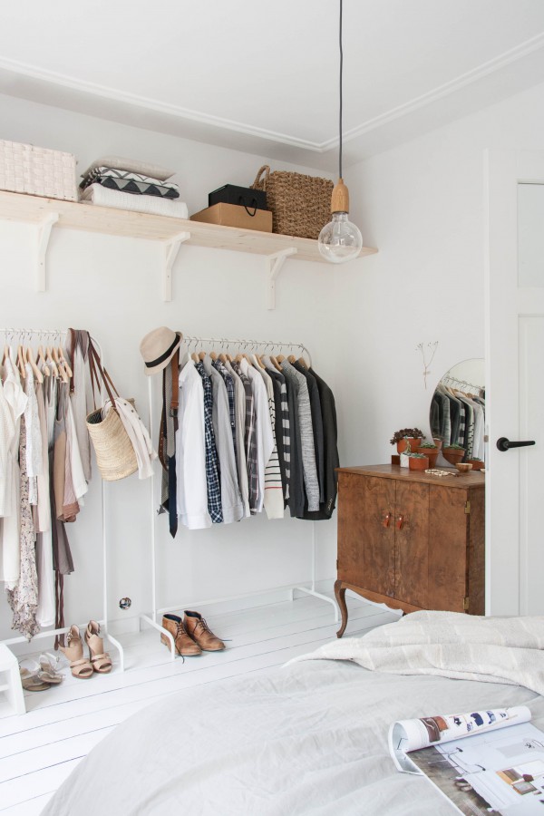 Gorgeous white bedroom before and after // Antes y después: Hermoso dormitorio blanco y sencillo // Casa Haus