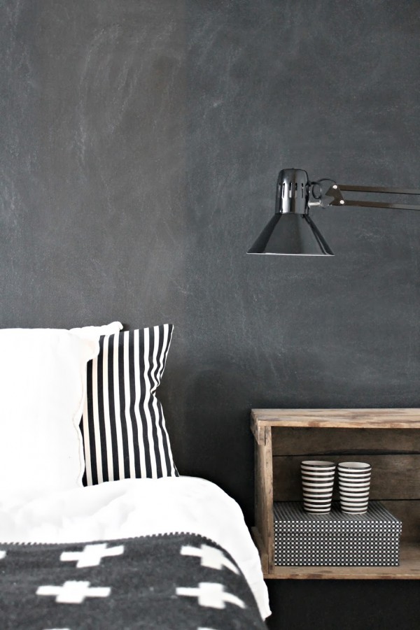 Black nordic bedroom, lots of diy ideas! / Dormitorio negro y blanco estilo nórdico con mucho diy! / casahaus.net