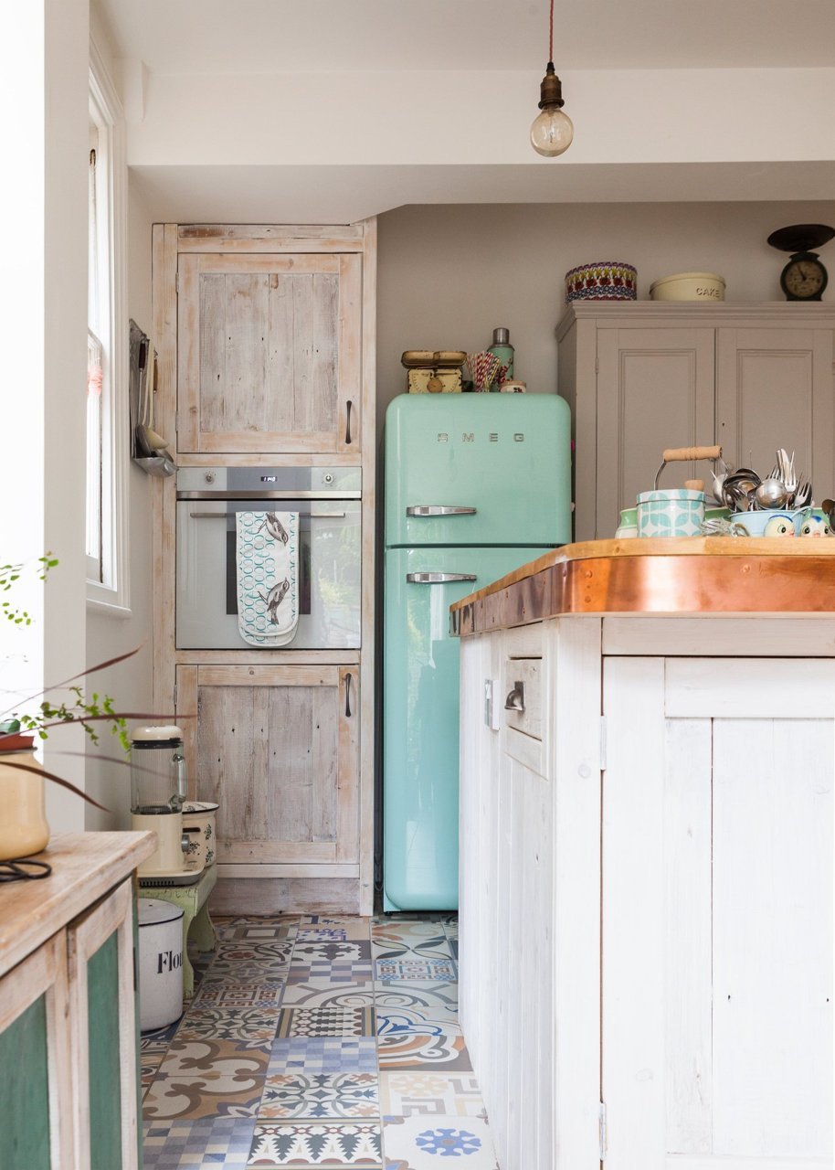 Lovely modern vintage kitchen // Hermosa cocina vintage moderno // casahaus.net