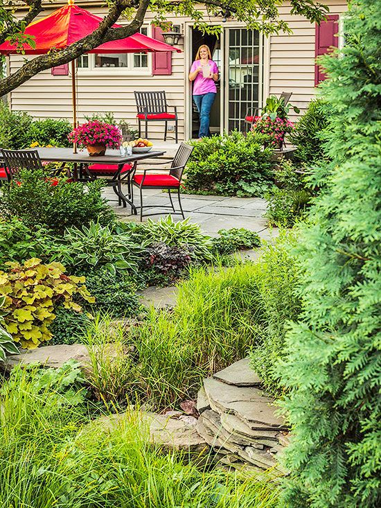 Xeriscaping: water wise modern gardens / Xerojardinería: jardines que consumen poca agua // casahaus.net