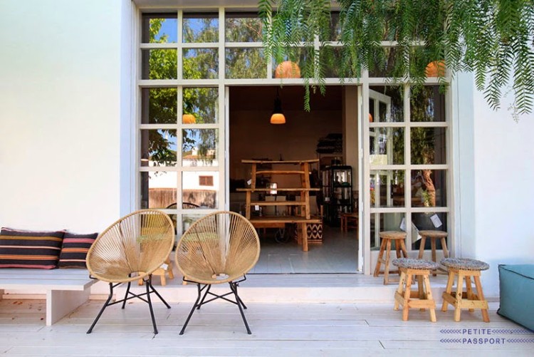 8 reasons to decorate with Acapulco chair / 8 motivos para decorar con la Silla Acapulco / casahaus.net