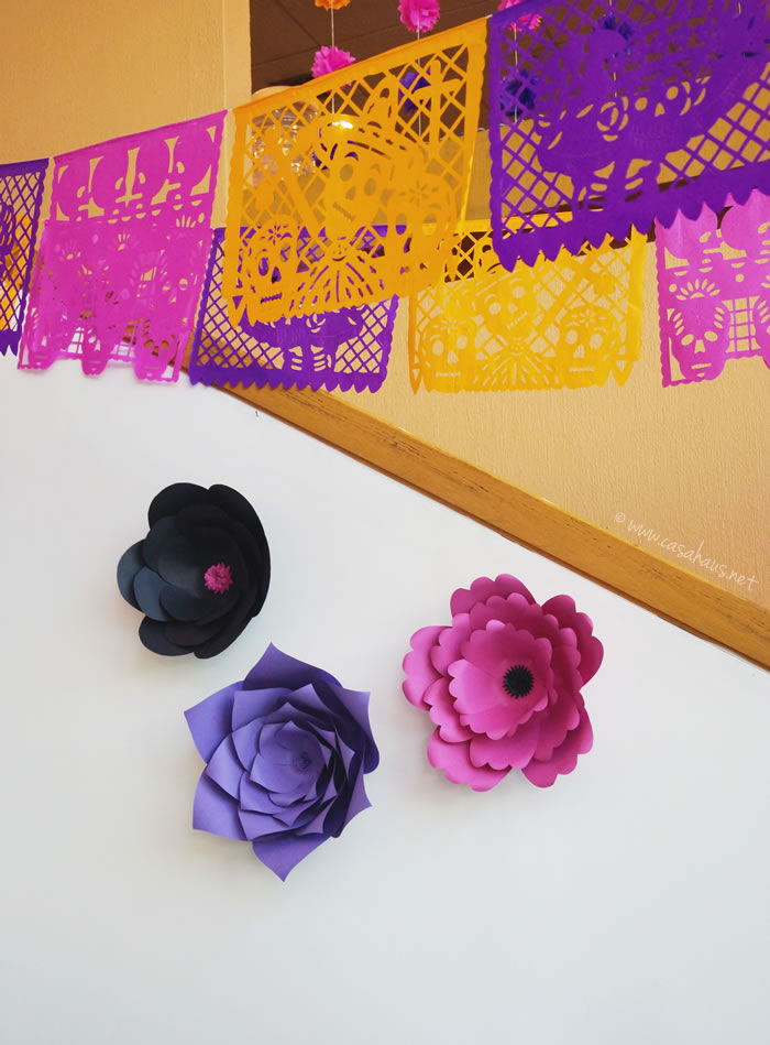 Day of the Dead altar and decorations / Altar y decoraciones para el Día de Muertos - Casa Haus Deco