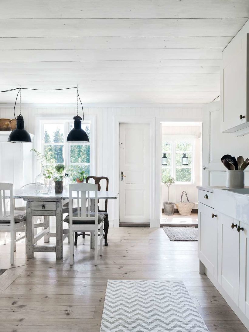 Hermosa casa de campo con detalles antiguos / Beautiful 19th century farmhouse - Casa Haus Deco