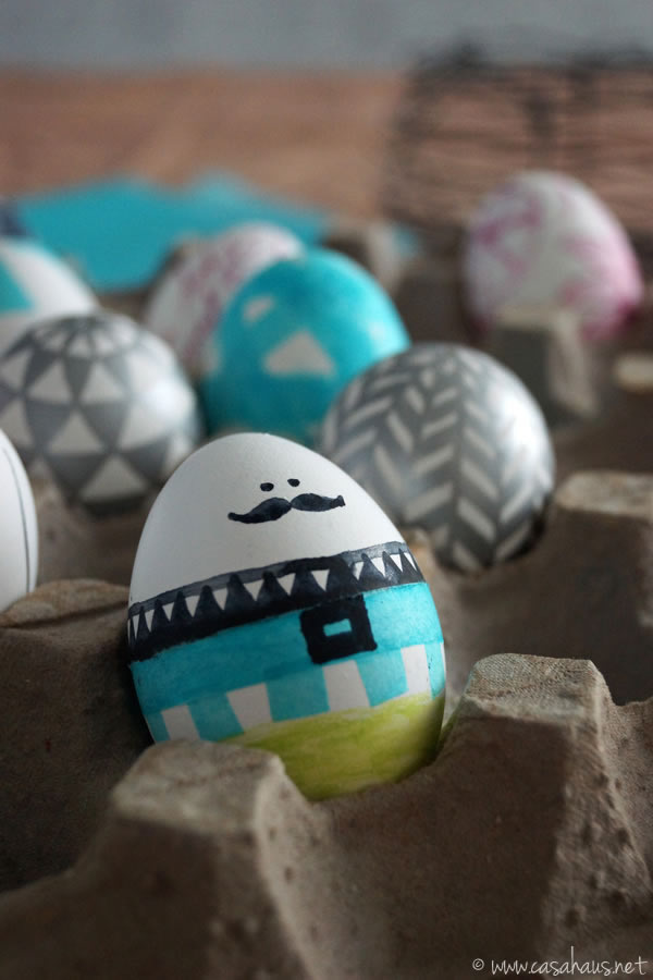 Casa Haus: Easter eggs decorating / Decorando huevos de pascua