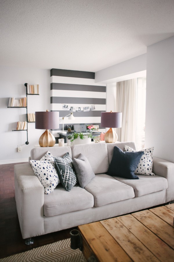 Pretty living room in gray / Sala bonita en grises // Casa Haus